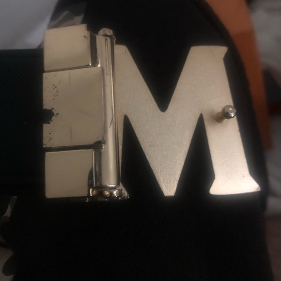 MCM men’s belt, Black Belt With Gold MCM buckle, 28-36 Waist; AUTHENTIC GRT COND - Picture 4 of 4